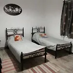 Reti Tanya Vendeghaz בית הארחה Kerecseny