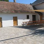 Reti Tanya Vendeghaz בית הארחה *