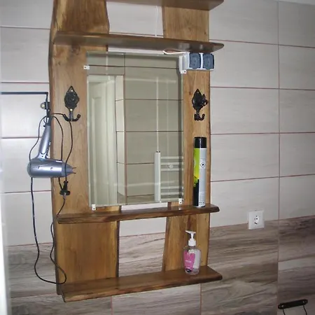 Reti Tanya Vendeghaz Kerecseny