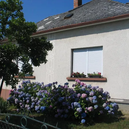 Guest house Reti Tanya Vendeghaz Kerecseny