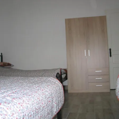 Reti Tanya Vendeghaz * Kerecseny